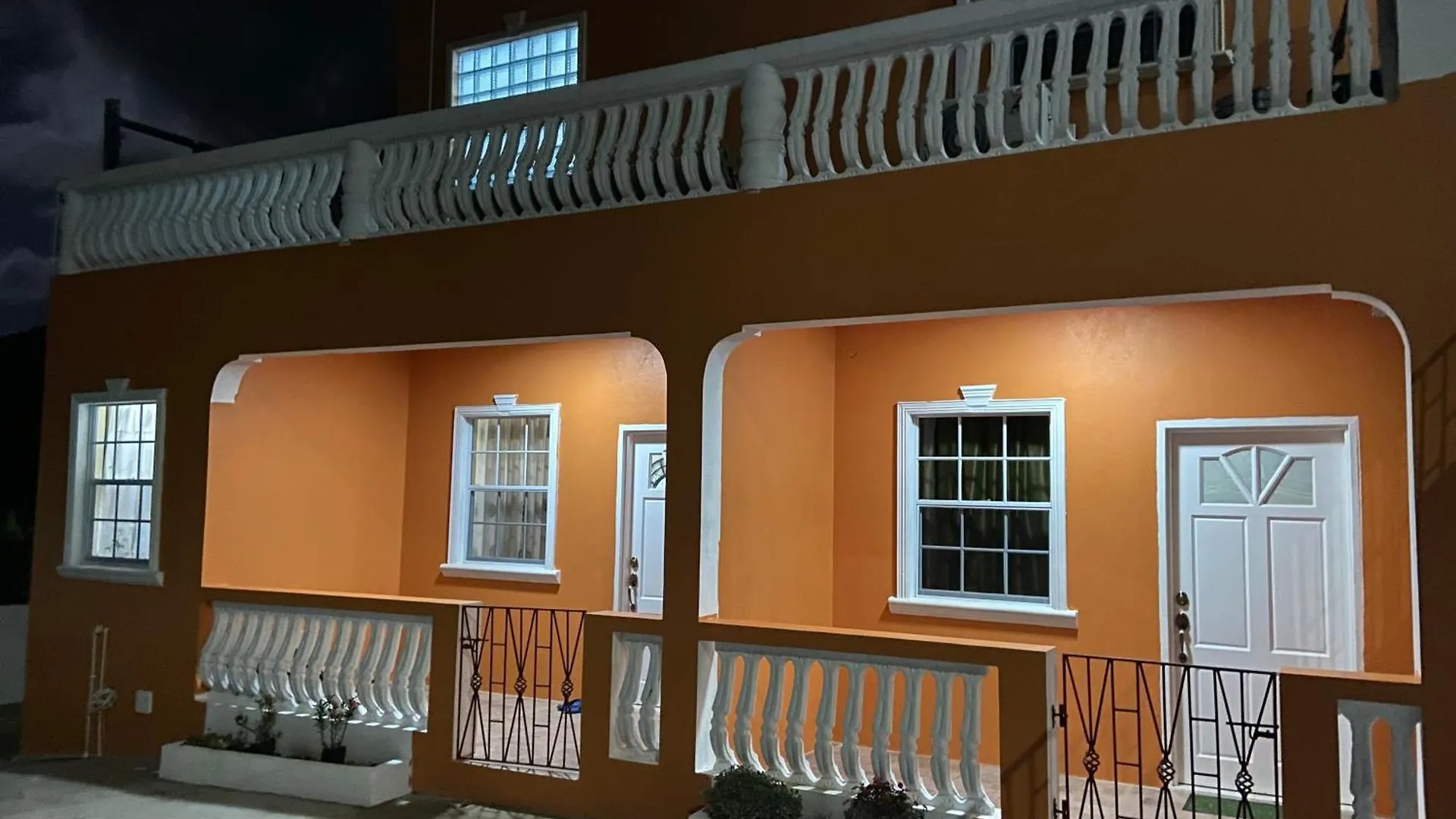 Riviere Chateau 2- Gros Islet Saint Lucia